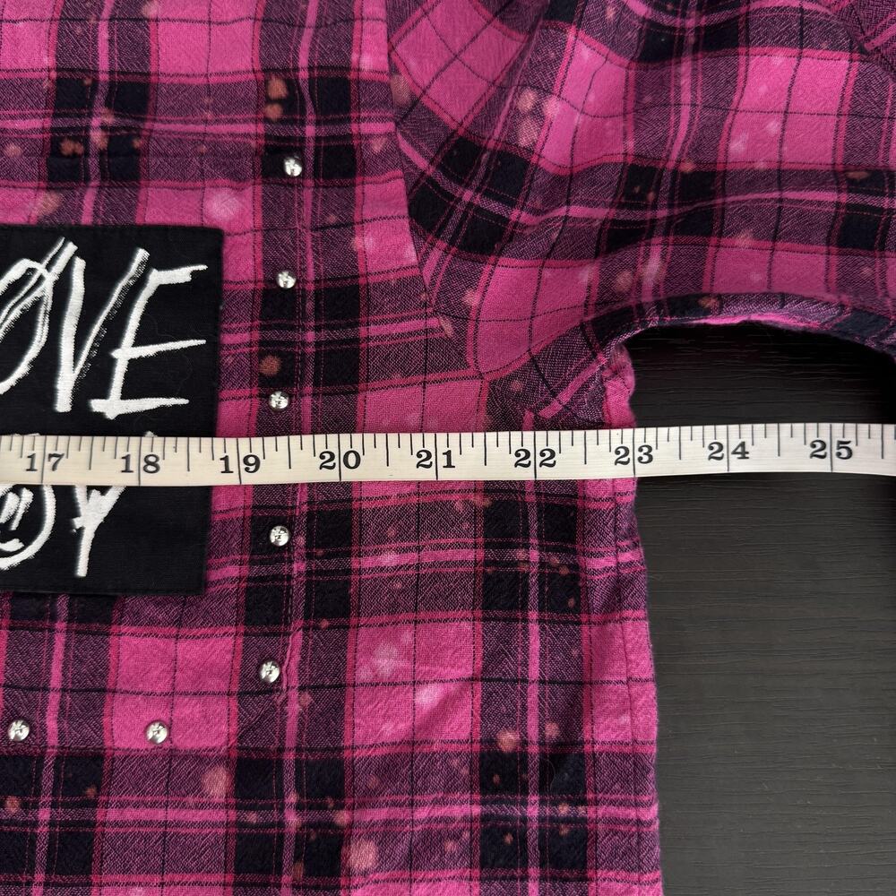 Desigual Shirt Womens Small Plaid Studded Flannel Graphic Patch Grunge Pink - Picture 12 of 14